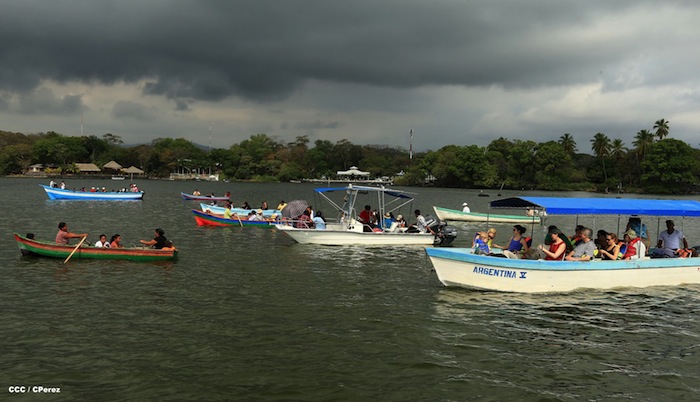 Via Crucis Acuático en Granada 2013