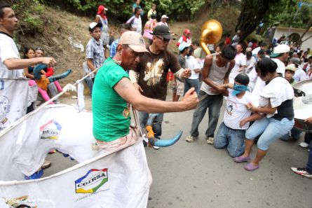 Fiestas de Santo Domingo concluyen con regreso de la milagrosa imagen a Las Sierritas