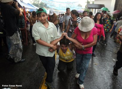 Fiestas de Santo Domingo concluyen con regreso de la milagrosa imagen a Las Sierritas