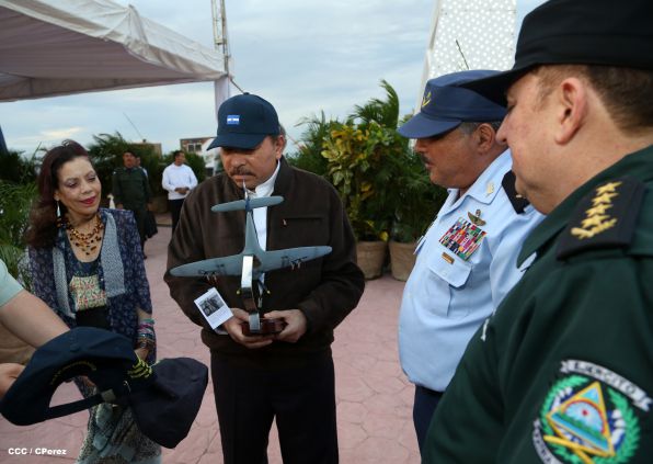 Presidente Daniel y Compañera Rosario encabezan acto del 36 aniversario de constitución de la Fuerza Aérea del Ejército de Nicaragua
