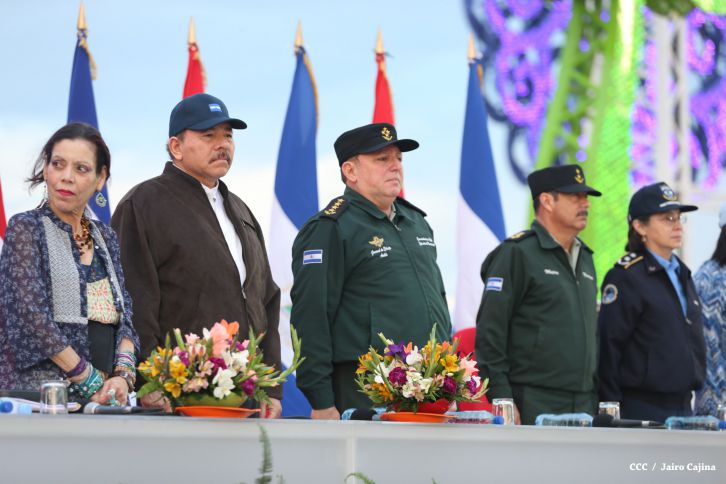 Presidente Daniel y Compañera Rosario encabezan acto del 36 aniversario de constitución de la Fuerza Aérea del Ejército de Nicaragua