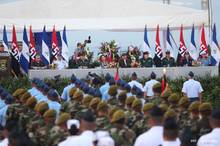 Presidente Daniel y Compañera Rosario encabezan acto del 36 aniversario de constitución de la Fuerza Aérea del Ejército de Nicaragua