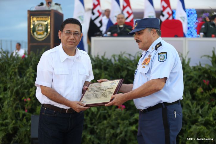 Presidente Daniel y Compañera Rosario encabezan acto del 36 aniversario de constitución de la Fuerza Aérea del Ejército de Nicaragua