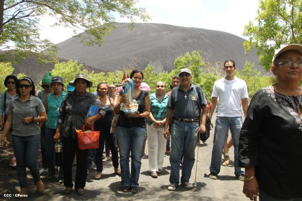 León celebra tradicional Gritería Chiquita