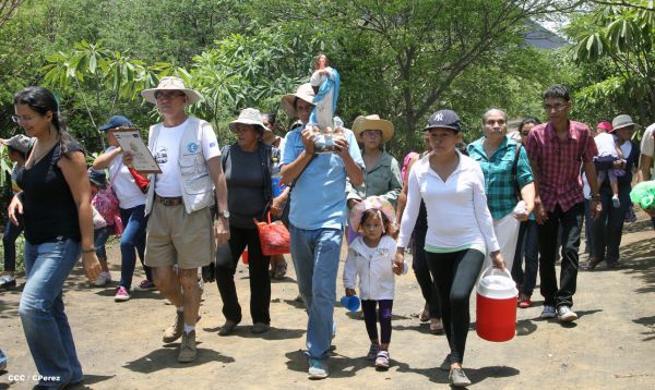 León celebra tradicional Gritería Chiquita