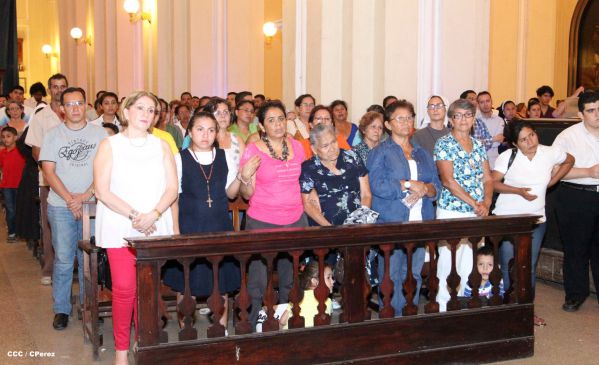 León celebra tradicional Gritería Chiquita