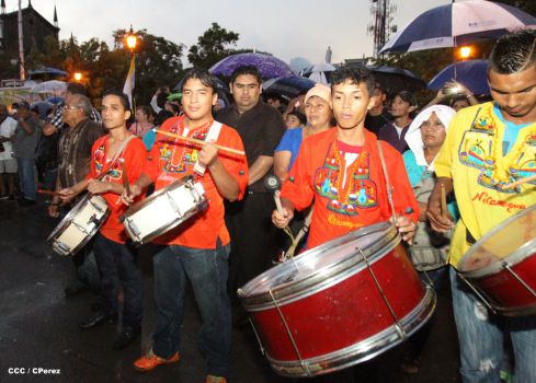 León celebra tradicional Gritería Chiquita