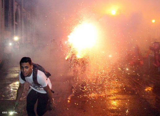 León celebra tradicional Gritería Chiquita