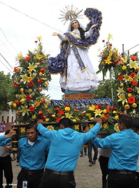 Fieles de Masaya festejan la Asunción de María