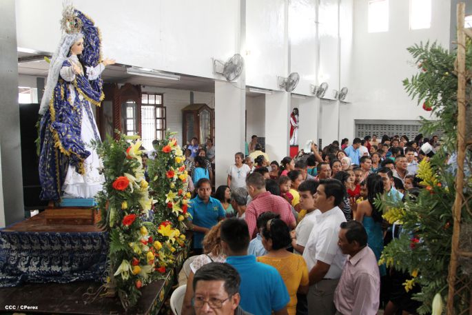 Fieles de Masaya festejan la Asunción de María