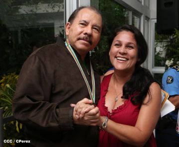 Presidente Daniel recibe a niños campeones de la selección sub-12 de béisbol