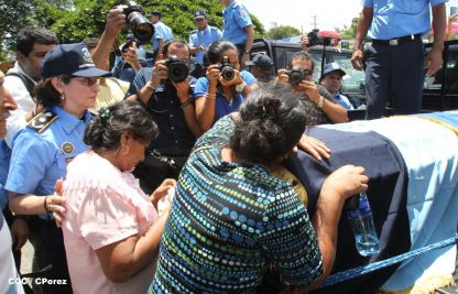Rinden homenaje póstumo a compañeros policías caídos en el cumplimiento del deber