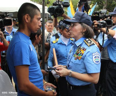 Rinden homenaje póstumo a compañeros policías caídos en el cumplimiento del deber
