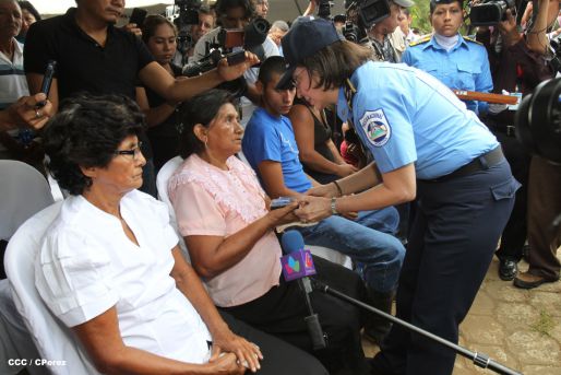 Rinden homenaje póstumo a compañeros policías caídos en el cumplimiento del deber