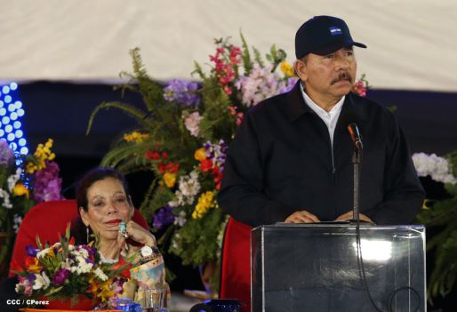 Presidente Daniel reconoce labor de la Fuerza Naval en su 35 aniversario