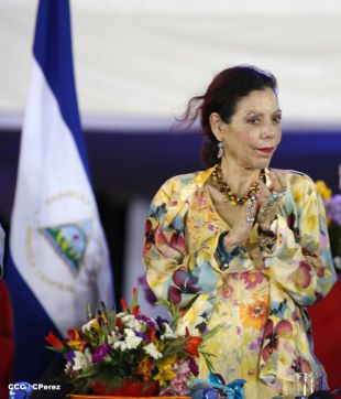 Presidente Daniel reconoce labor de la Fuerza Naval en su 35 aniversario