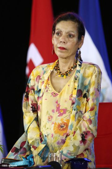 Presidente Daniel reconoce labor de la Fuerza Naval en su 35 aniversario