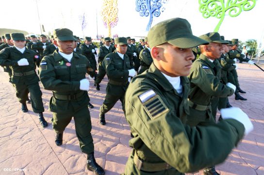 Presidente Daniel reconoce labor de la Fuerza Naval en su 35 aniversario