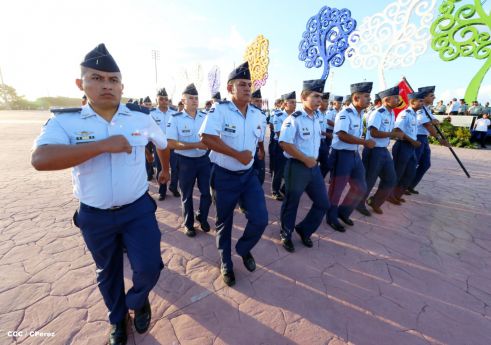 Presidente Daniel reconoce labor de la Fuerza Naval en su 35 aniversario