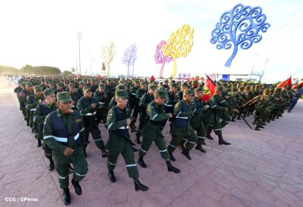 Presidente Daniel reconoce labor de la Fuerza Naval en su 35 aniversario