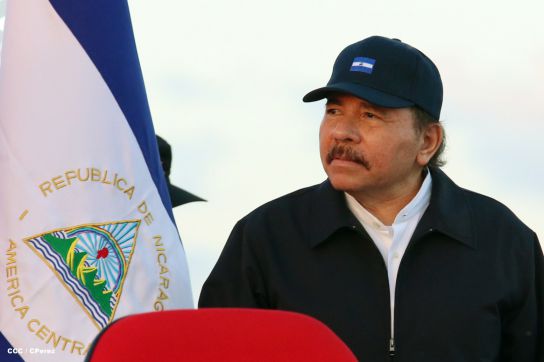 Presidente Daniel reconoce labor de la Fuerza Naval en su 35 aniversario