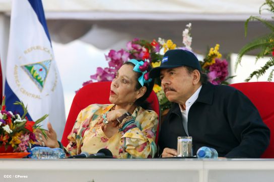 Presidente Daniel reconoce labor de la Fuerza Naval en su 35 aniversario