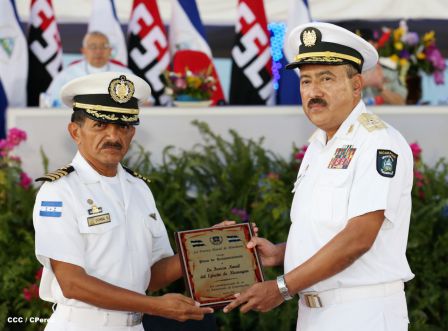 Presidente Daniel reconoce labor de la Fuerza Naval en su 35 aniversario