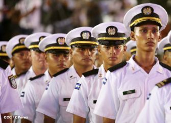 Presidente Daniel reconoce labor de la Fuerza Naval en su 35 aniversario