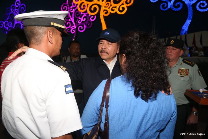 Presidente Daniel reconoce labor de la Fuerza Naval en su 35 aniversario