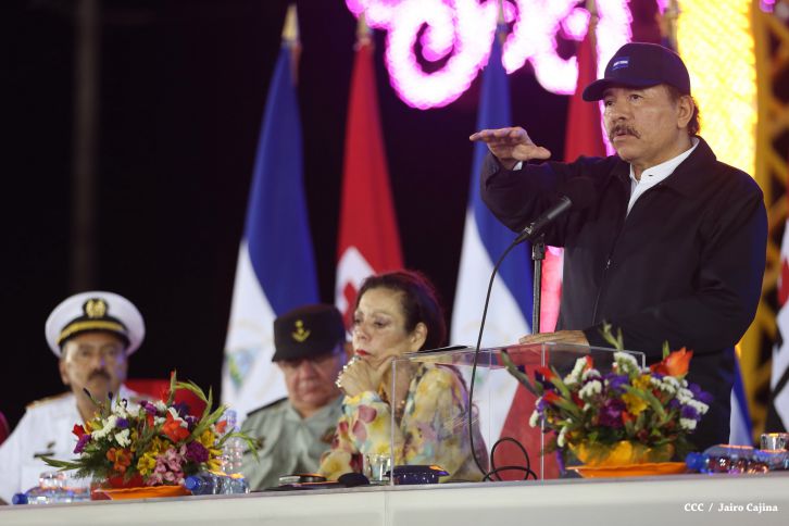 Presidente Daniel reconoce labor de la Fuerza Naval en su 35 aniversario