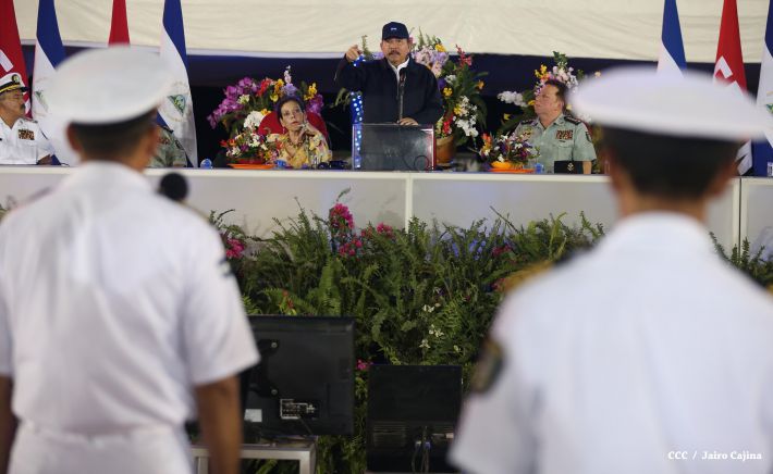 Presidente Daniel reconoce labor de la Fuerza Naval en su 35 aniversario