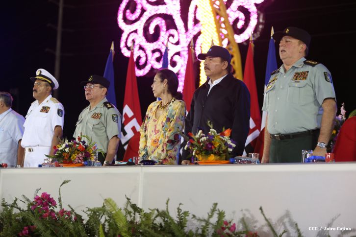Presidente Daniel reconoce labor de la Fuerza Naval en su 35 aniversario
