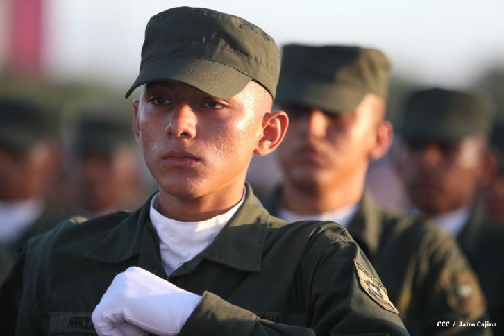 Presidente Daniel reconoce labor de la Fuerza Naval en su 35 aniversario