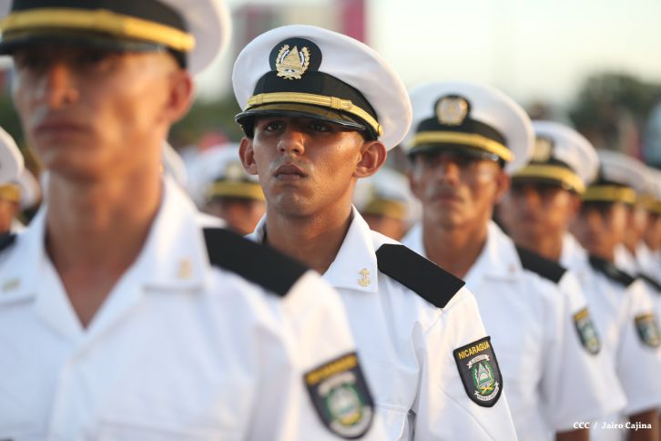 Presidente Daniel reconoce labor de la Fuerza Naval en su 35 aniversario