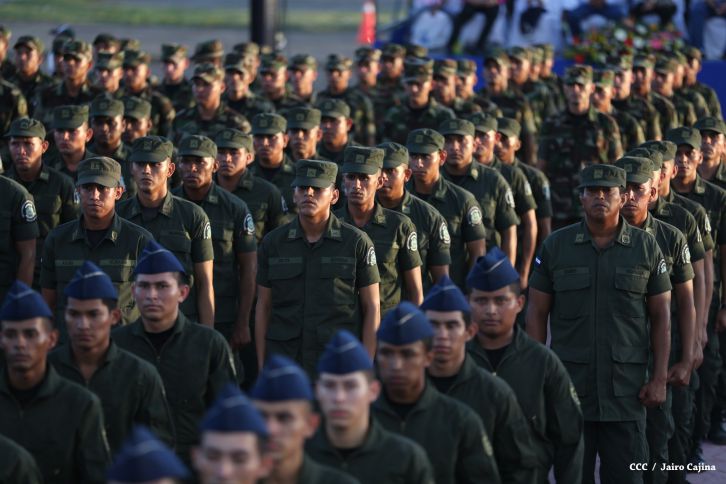 Presidente Daniel reconoce labor de la Fuerza Naval en su 35 aniversario