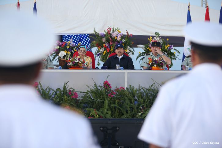 Presidente Daniel reconoce labor de la Fuerza Naval en su 35 aniversario