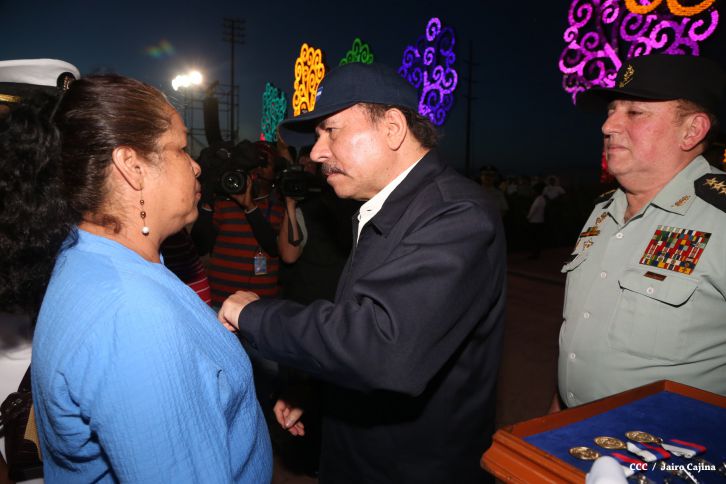 Presidente Daniel reconoce labor de la Fuerza Naval en su 35 aniversario