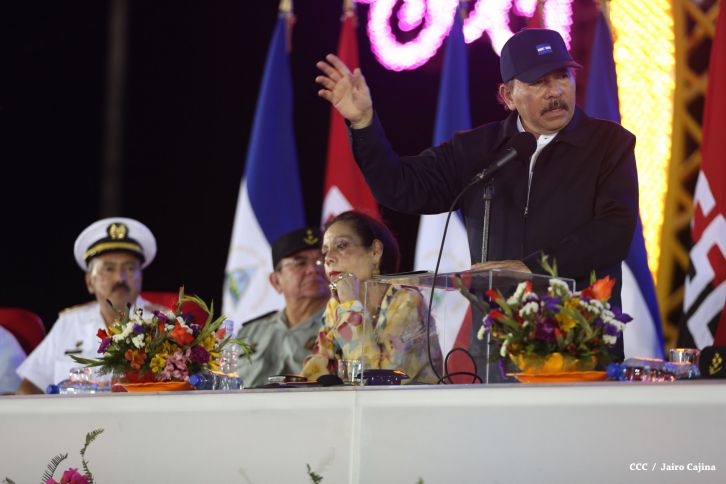Presidente Daniel reconoce labor de la Fuerza Naval en su 35 aniversario