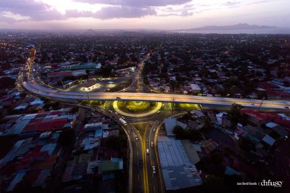 Imágenes Aéreas del Paso a Desnivel "Barricada de la Esperanza" de Rubenia