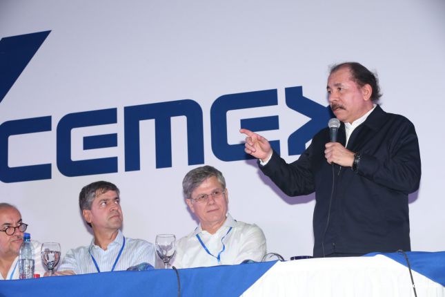 Presidente Daniel inaugura nueva planta de CEMEX en Nicaragua