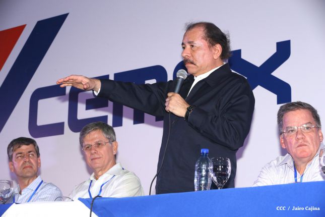 Presidente Daniel inaugura nueva planta de CEMEX en Nicaragua