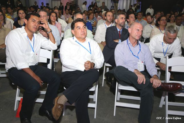 Presidente Daniel inaugura nueva planta de CEMEX en Nicaragua