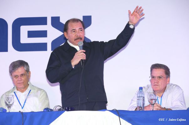 Presidente Daniel inaugura nueva planta de CEMEX en Nicaragua