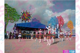 Estudiantes de los distritos V y VI desfilan enalteciendo valores de identidad y fervor patrio