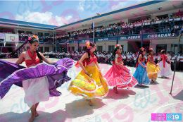 Instituto República de Argentina inaugura el mes patrio