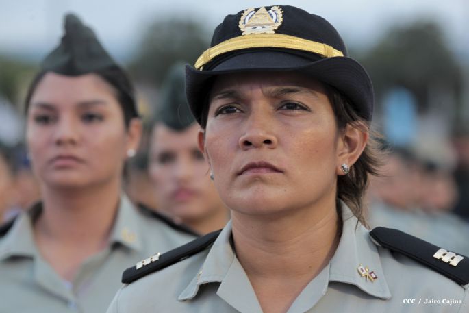 Daniel y Rosario participan en Acto del 36 Aniversario del Ejército de Nicaragua