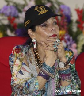 Daniel y Rosario participan en Acto del 36 Aniversario del Ejército de Nicaragua