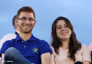 Desfile militar Pueblo-Ejército en Plaza de la Fé "Juan Pablo II"