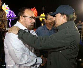 Desfile militar Pueblo-Ejército en Plaza de la Fé "Juan Pablo II"