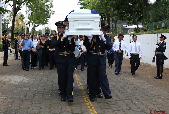 Daniel asiste a ceremonia de honores militares a Coronel Mario Jirón (q.e.p.d.)